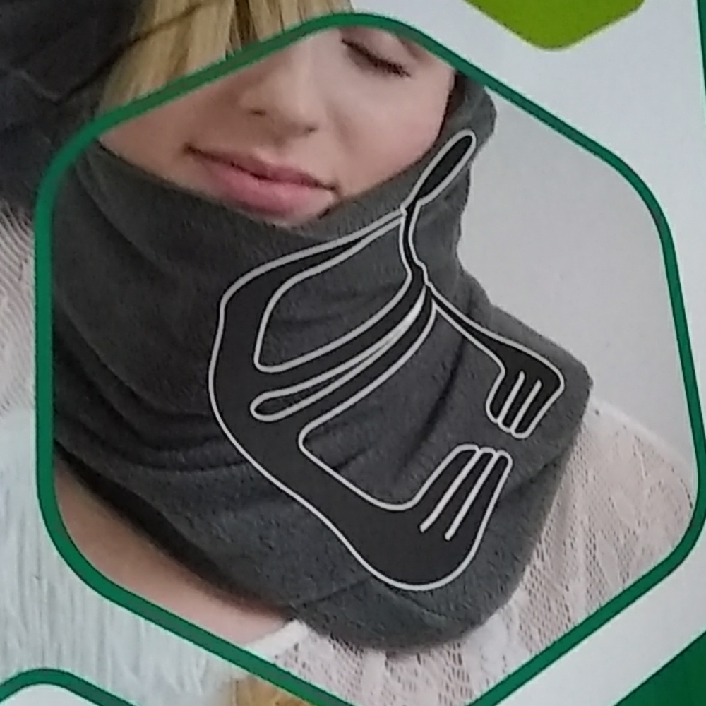 LAST One TRTL airplane travel pillow unisex. - Picture 3 of 4